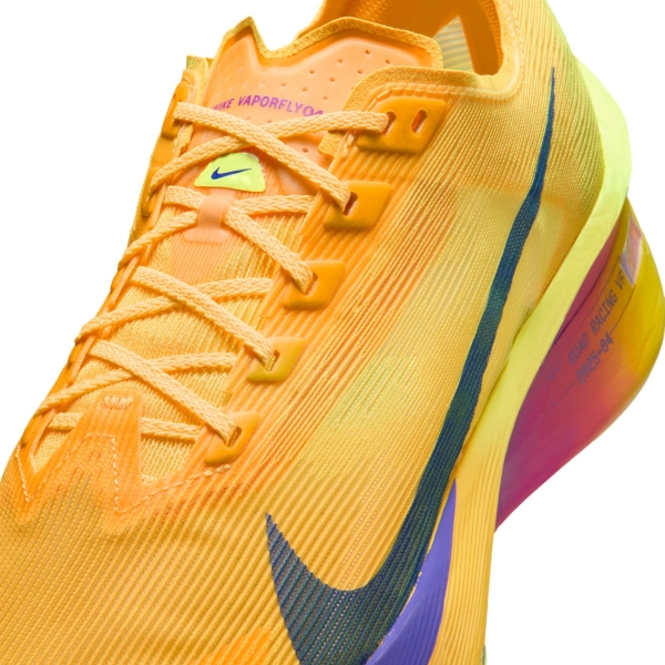 Nike ZoomX Vaporfly Next% 4 Erkek Koşu Ayakkabısı HF6414-800