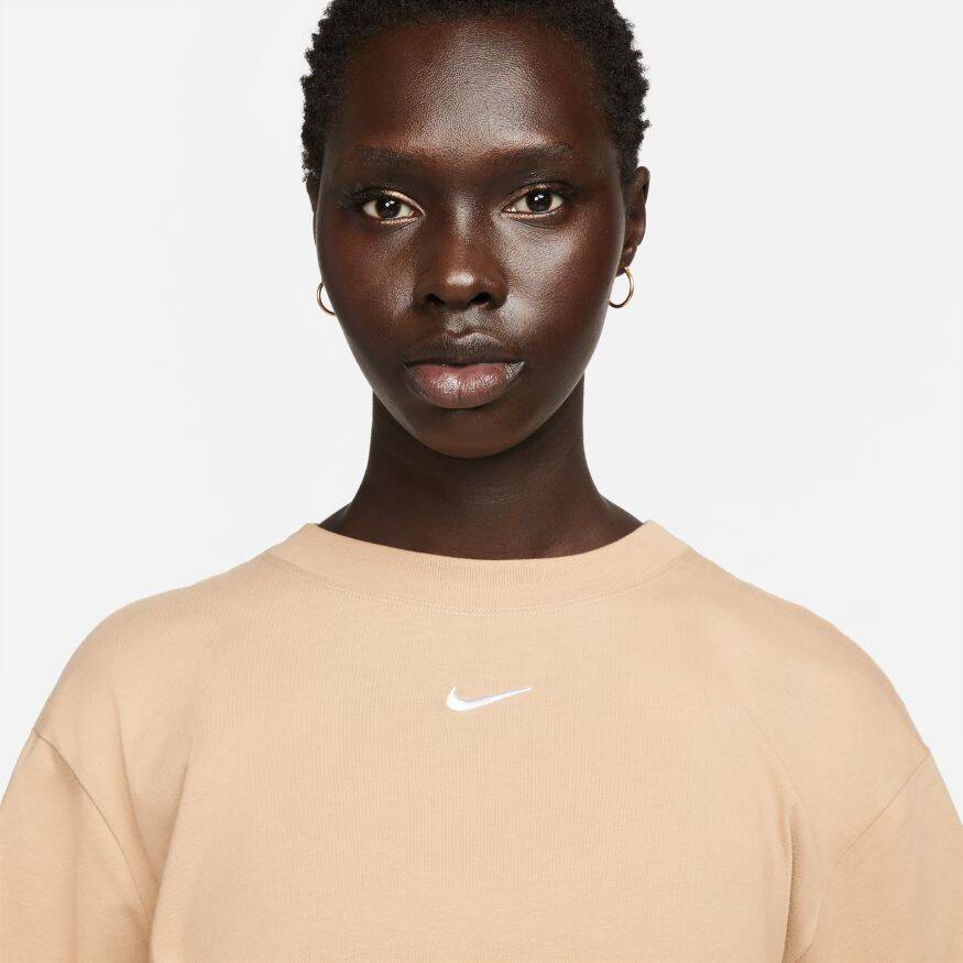 Womens Nike Sportswear Essential Tee Kadın Tişört